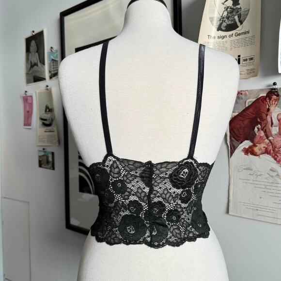 Black lace bralette with blue velvet - Picture 3 of 3